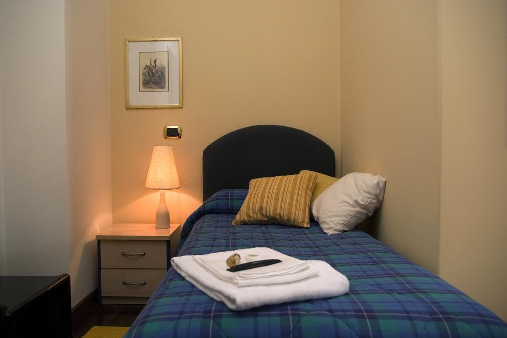 B&B La Cittadella Univeristaria Policlinico קטאניה חדר תמונה